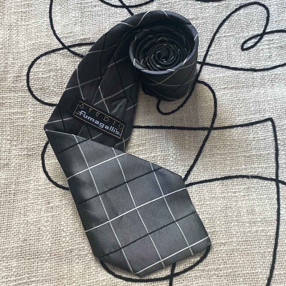 New mens silk tie